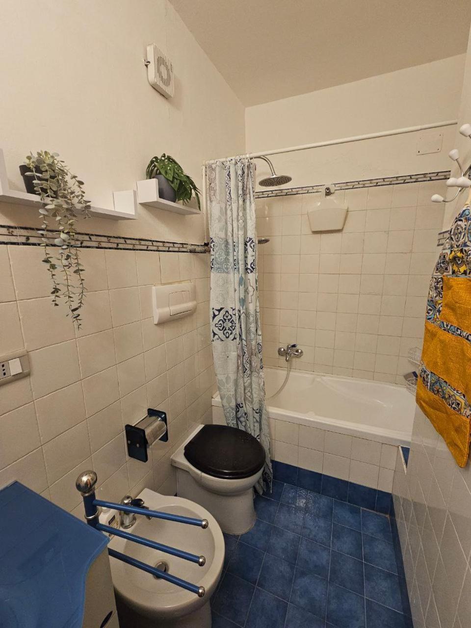 La Maison Bouganville Salerno Zewnętrze zdjęcie