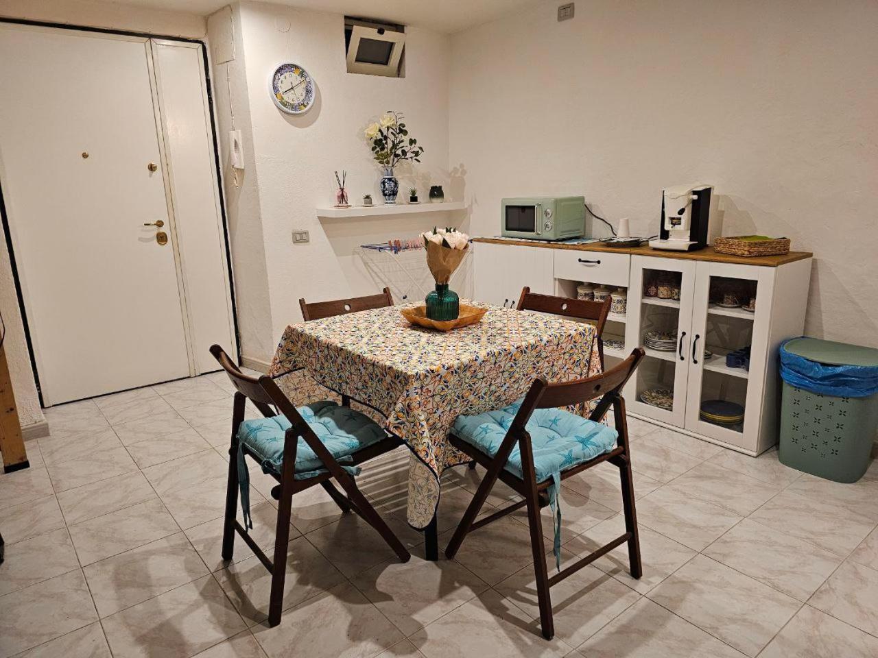 La Maison Bouganville Salerno Zewnętrze zdjęcie